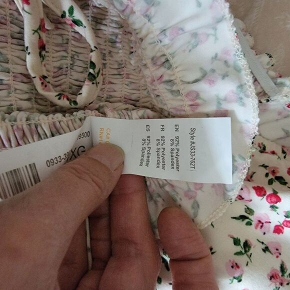 Revamped Off the Shoulder,Cropped Top. NWT. Size XL - Picture 8 of 10